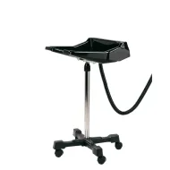 Golfo juuksurivalamu neljaharulise alusega ratastel